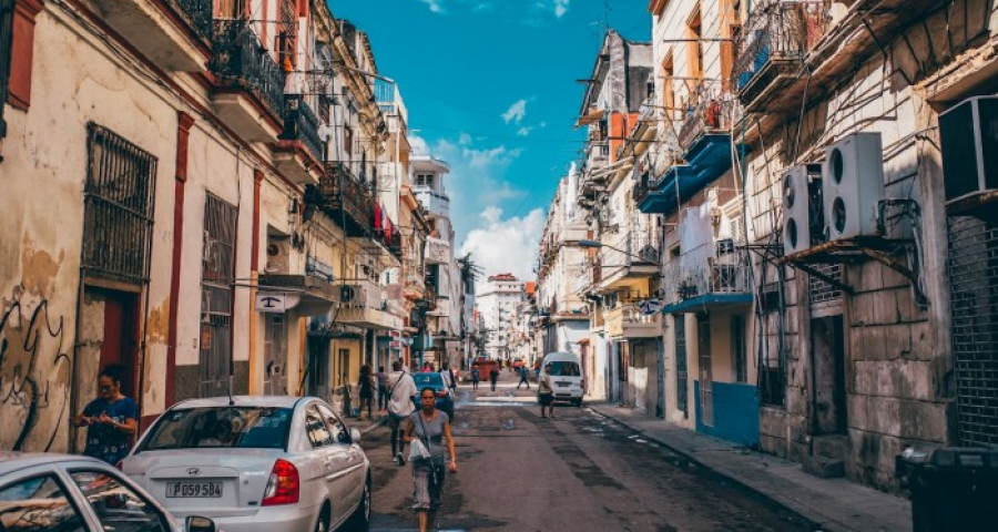 #OPLA - Cuba: a concretude comovente de Sofia