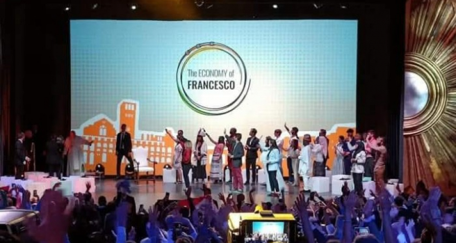 #EoF: «Continuaremos caminhando»