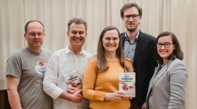 260423 Bratislava Pres Libro Grevin 02 400 rid