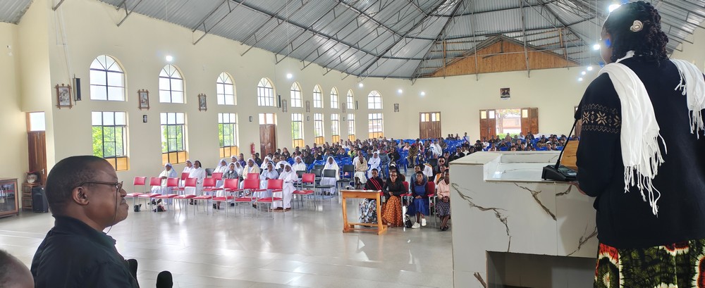 Edc in Tanzania 04 1000 banner